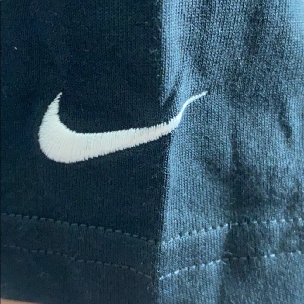 Women’s Nike Dri Fit Golf Polo - Picture 6 of 11